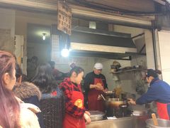 等位区-蓉城西二道无名冒菜(西二道街店)