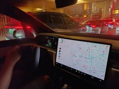 -TESLA 特斯拉(上海太古汇体验店)