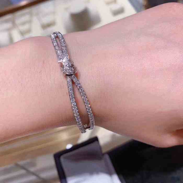 chaumet(万象城高级精品店)-"chaumet位于万象城内,大牌不用说了.