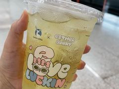 -瑞幸咖啡(中原万达店)