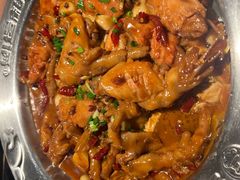 -胖哥俩肉蟹煲(长沙高铁吾悦广场店)