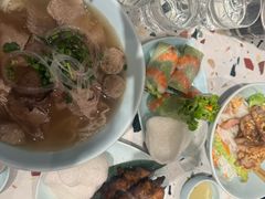 -上海来福士广场