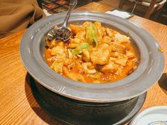 -云海肴·汽锅鸡·云南代表菜(天山百盛优客店)