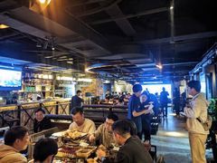 -麦凯伦烧烤·精酿超级工厂店(金桥总店)