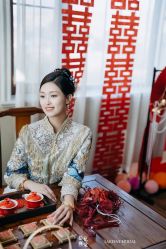 -拉瑞娜LaReine婚纱礼服高级定制