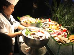 -唐拉雅秀酒店-西锦汇空中BBQ·思创餐厅