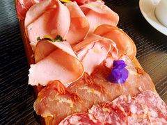 -wineapp葡萄酒餐吧(外滩金融中心店)