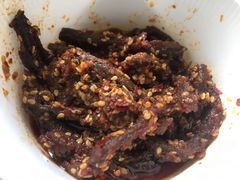 麻辣牛肉干-鑫记婆婆兔·兔头(春熙店)