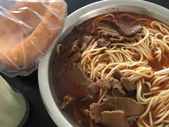 -薛记襄阳香辣牛肉面(平安路店)