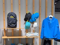 -HOKA(北京蓝色港湾店)