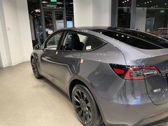 -TESLA 特斯拉(上海太古汇体验店)