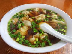 红汤鲜肉小馄饨-吴家馄饨