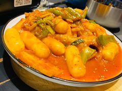 鱼饼炒年糕-博欧姆新派韩国料理·炸鸡(艾尚店)