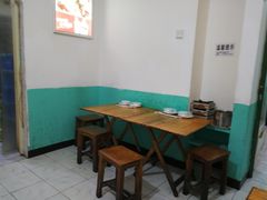 -勇猛子川菜馆(新军路店)