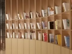 -涨巢·潮玩水疗局