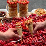 连炫两杯龙虾杯面‼️啊啊夏天的快乐！！