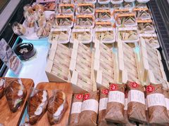 -巴黎贝甜(大宁国际商业广场店)
