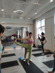 -亚太瑜伽普拉提学院