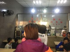 -牡丹广场薛栓子擀面皮大王