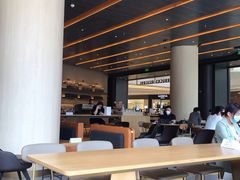 -星巴克臻选(上海合生汇1F店)