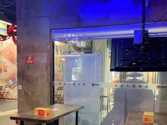 -YOGO优果密室逃脱(新佳丽广场店)