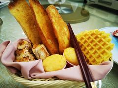 -山明水秀大饭店