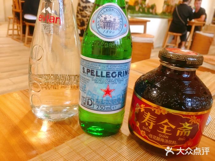 蟹家大院·十里洋场(外滩店)依云图片