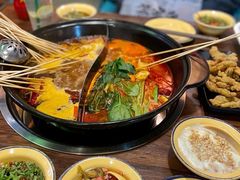 -签多多串串香火锅