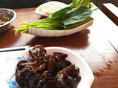 -亿诣蝎府炸酱面羊蝎子火锅(酷车小镇店)
