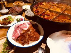 -白乐天毛肚火锅馆(解放碑店)