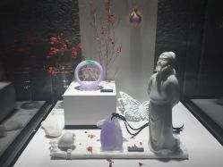 -北京七彩云南翡翠珠宝旗舰店(月坛店)
