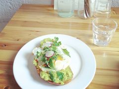 牛油果吐司-Egg•Allday Brunch(襄阳北路店)