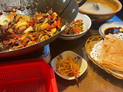 -富正毅三下锅·湘西韵味(天门山索道店)