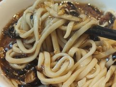 -清真吴记门钉肉饼·喜多利
