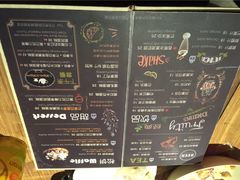 -玛格萝妮(汇智国际商业中心店)