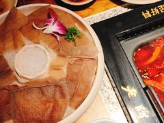-老牌坊云南鱼豆花火锅(哈西万达店)