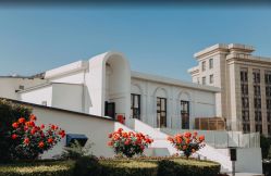 -华东饭店·园林式婚礼宴会厅酒店