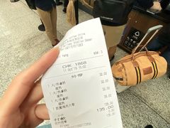 -星巴克(上海虹桥站2A检票口)