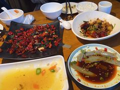 -隔壁老王·家常云南菜(花巷店)