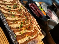 老板娘秘制肉-喝丢一只鞋·东北烤肉·烧烤·铜火锅(童卫路店)