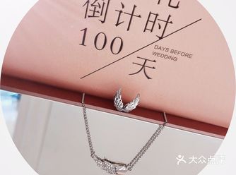 今天早上去IDo店里逛了逛，好喜欢她们的这个天使之翼