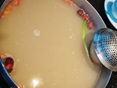 -马家斑.鲜鱼火锅(松湖万科店)