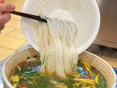 -桥香园云南过桥米线(金马碧鸡店)