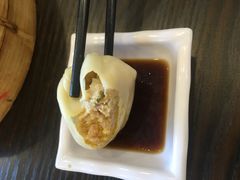 -新龍袍蟹黄汤包(南京东路店)