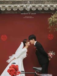 -雪中彩影婚纱摄影·微光艺术中心