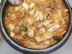 -豚妈妈汤饭·部队锅(南京东路店)