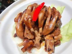 猪脚鹅掌煲-东沙小镇主题餐厅(下沙店)