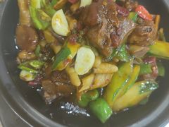 -江城燕子大排档(江汉路步行街店)