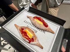-HOT CRUSH趁热集合·现烤面包(上海环球港店)