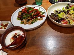 小炒牛肝菌-敏珠拉姆藏餐·南京厨房(富春江东街店)